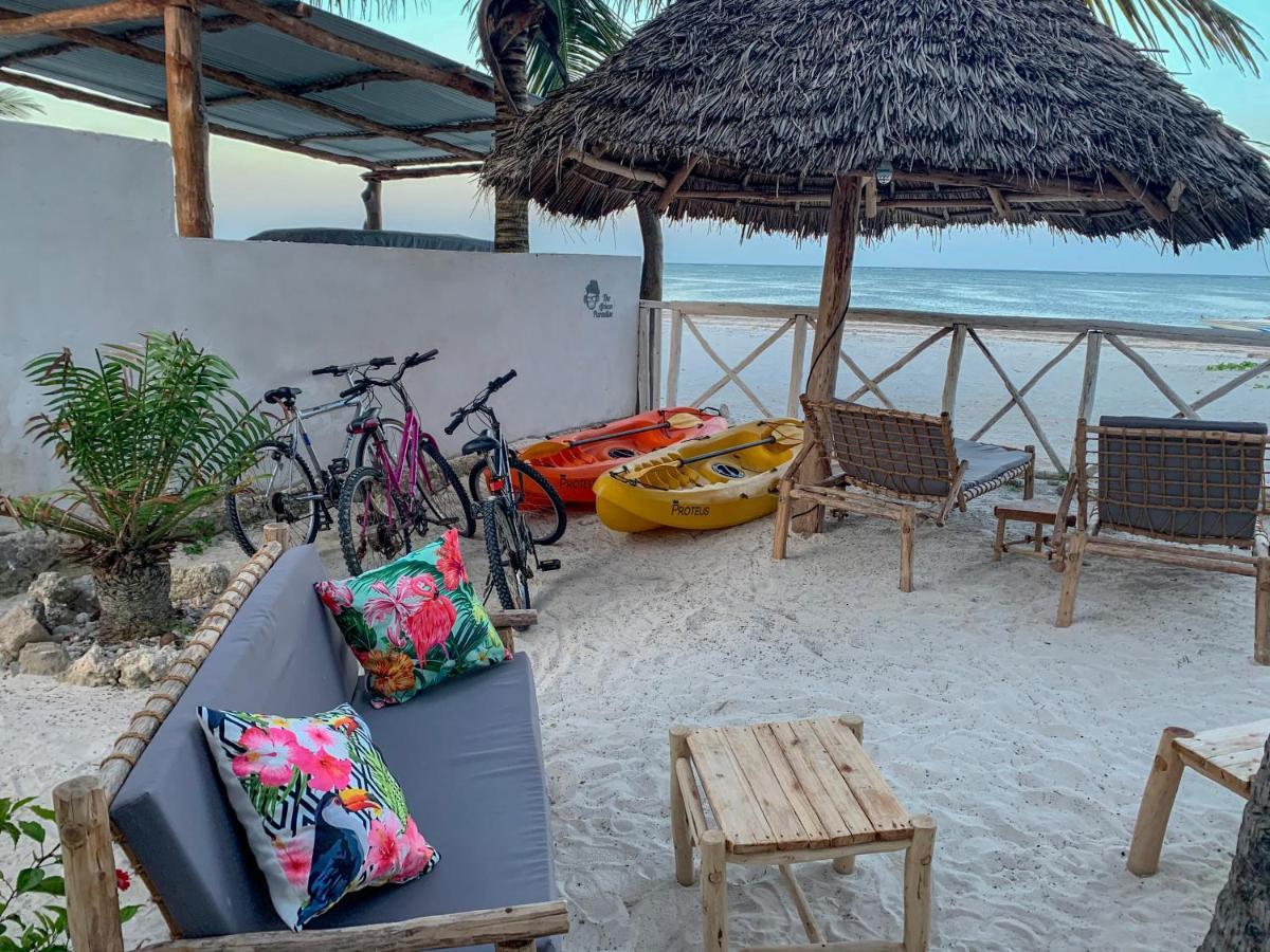 The African Paradise Beach Hotel 브웨주 외부 사진